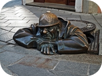 bratislava watcher bratislava gucker bratislava guardone bratislava